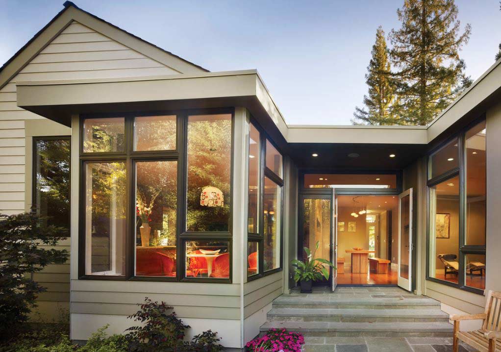 5 Tips for Cleaning Your Home’s Windows